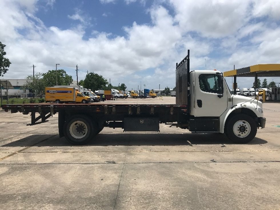 Flatbed Truck-Light and Medium Duty Trucks-Freightliner-2020-M2-Houston-TX-229,003\n\t\tmiles-$ 48,250 - Image 13