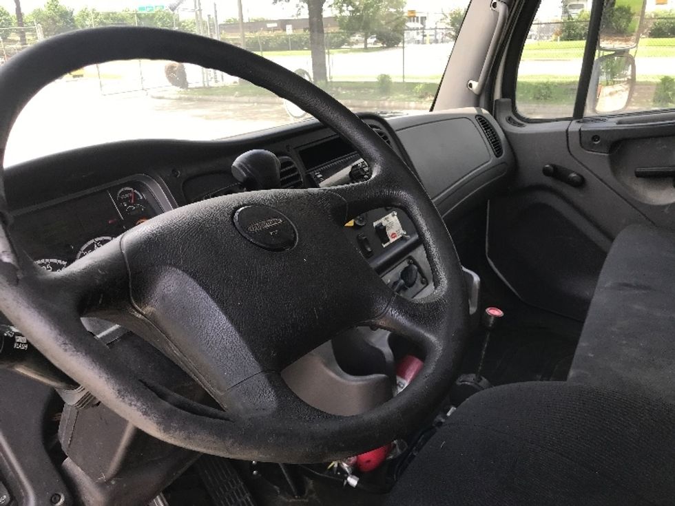 Flatbed Truck-Light and Medium Duty Trucks-Freightliner-2020-M2-Houston-TX-229,003\n\t\tmiles-$ 48,250 - Image 15