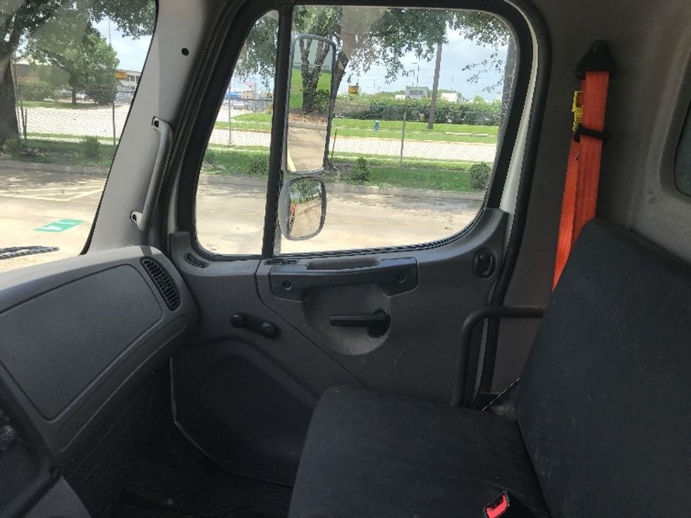 Flatbed Truck-Light and Medium Duty Trucks-Freightliner-2020-M2-Houston-TX-229,003\n\t\tmiles-$ 48,250 - Image 17