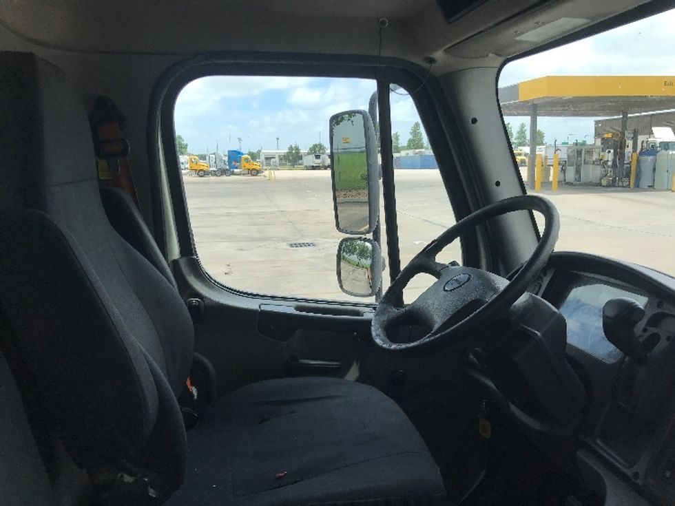Flatbed Truck-Light and Medium Duty Trucks-Freightliner-2020-M2-Houston-TX-229,003\n\t\tmiles-$ 48,250 - Image 20