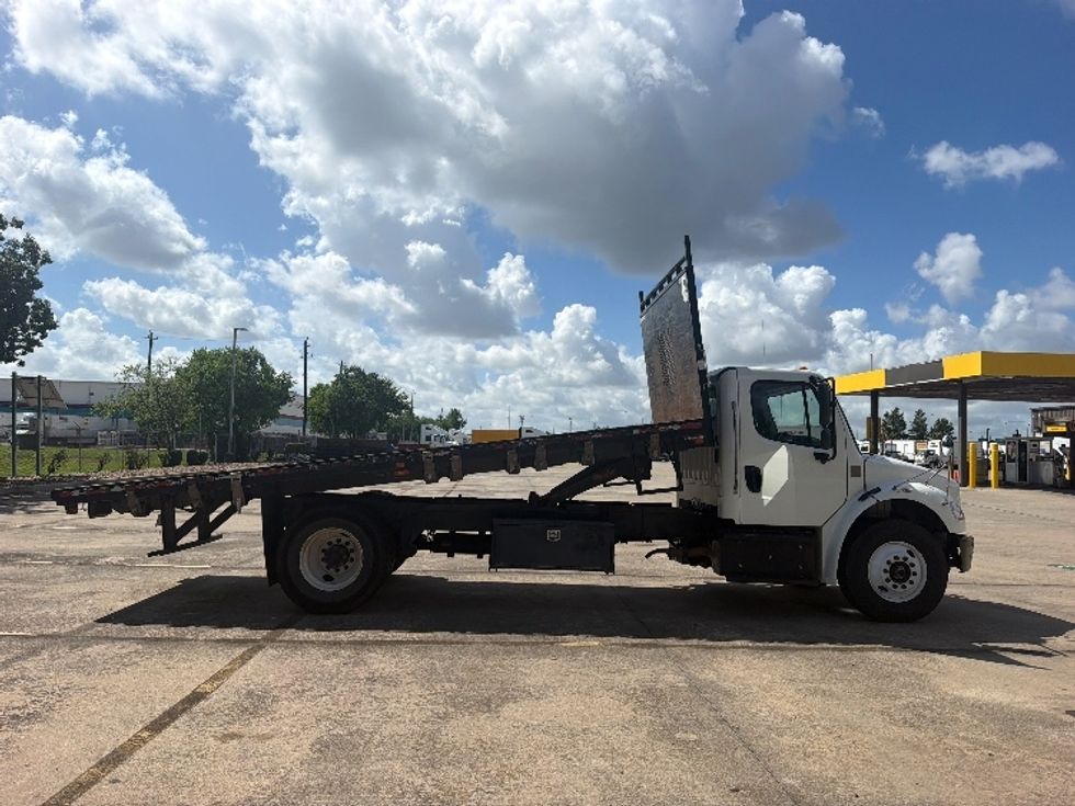 Flatbed Truck-Light and Medium Duty Trucks-Freightliner-2020-M2-Houston-TX-229,003\n\t\tmiles-$ 48,250 - Image 28