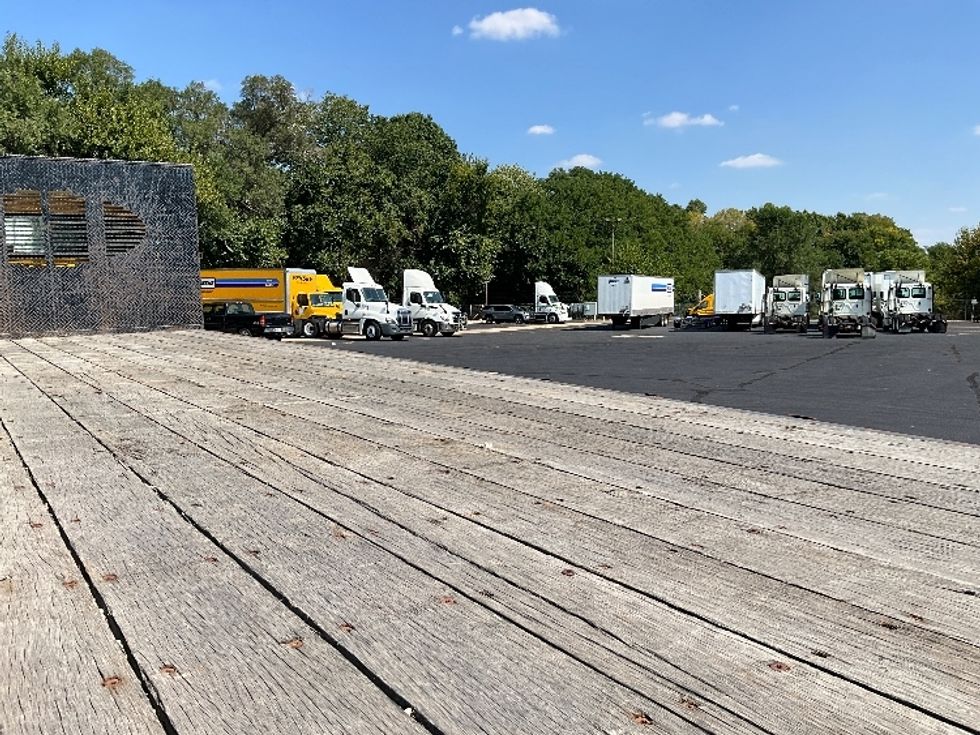 Flatbed Truck-Light and Medium Duty Trucks-Freightliner-2020-M2-Indianapolis-IN-162,232\n\t\tmiles-$ 44,250 - Image 12