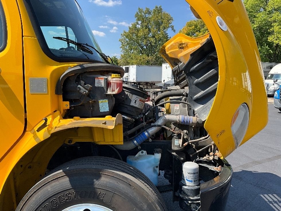 Flatbed Truck-Light and Medium Duty Trucks-Freightliner-2020-M2-Indianapolis-IN-162,232\n\t\tmiles-$ 44,250 - Image 23