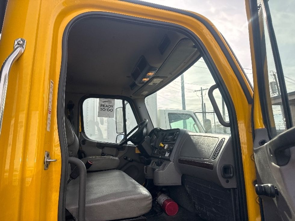 Flatbed Truck-Light and Medium Duty Trucks-Freightliner-2020-M2-Jamaica-NY-153,432\n\t\tmiles-$ 46,000 - Image 20