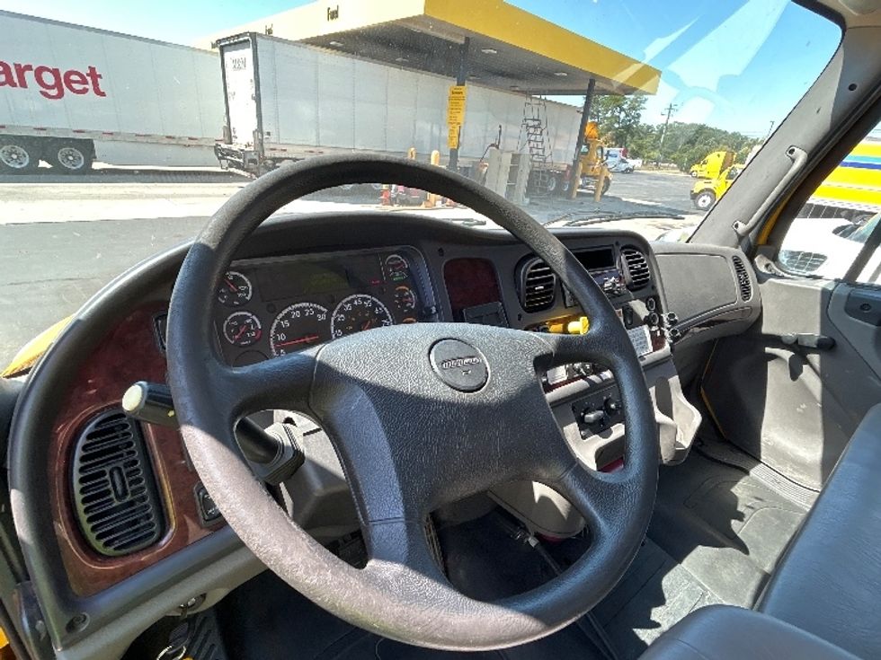 Flatbed Truck-Light and Medium Duty Trucks-Freightliner-2020-M2-Jessup-MD-147,201\n\t\tmiles-$ 44,750 - Image 17