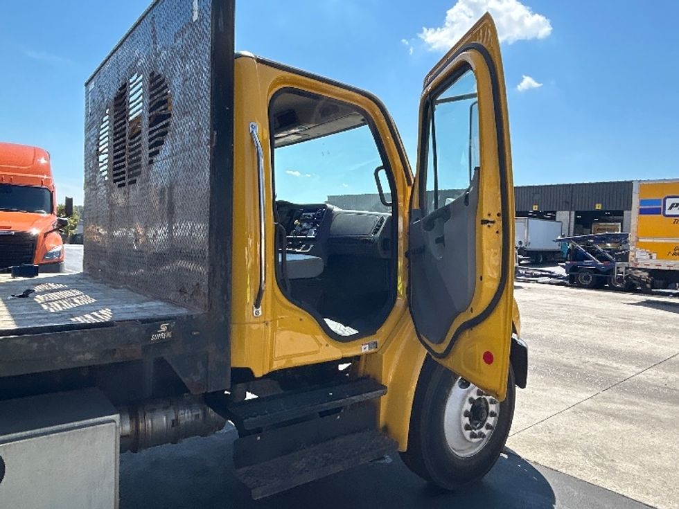 Flatbed Truck-Light and Medium Duty Trucks-Freightliner-2020-M2-Jessup-MD-147,201\n\t\tmiles-$ 44,750 - Image 19