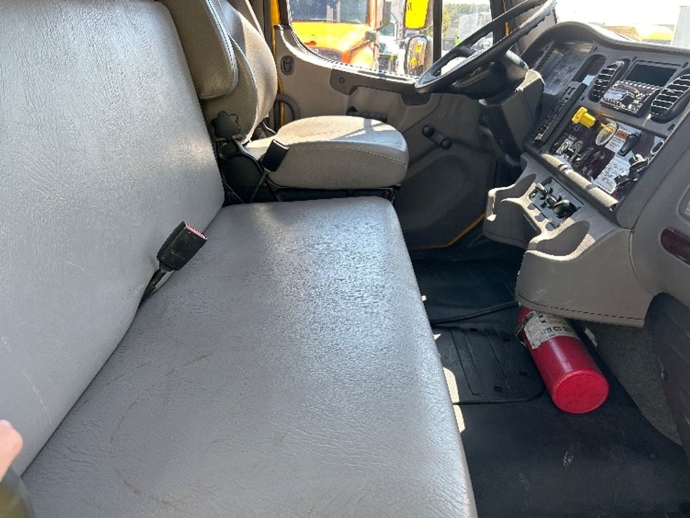 Flatbed Truck-Light and Medium Duty Trucks-Freightliner-2020-M2-Jessup-MD-147,201\n\t\tmiles-$ 44,750 - Image 21