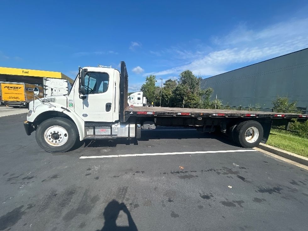 Flatbed Truck-Light and Medium Duty Trucks-Freightliner-2020-M2-Jessup-MD-257,644\n\t\tmiles-$ 29,250 - Image 4