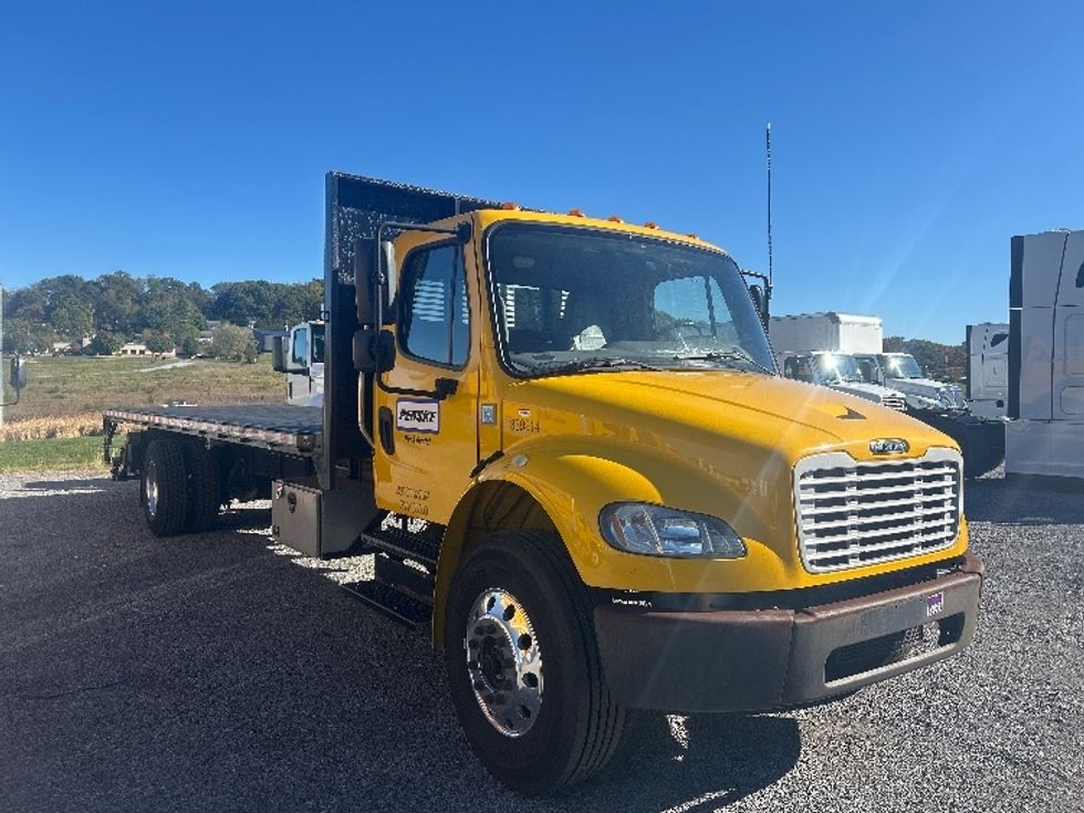 Flatbed Truck-Light and Medium Duty Trucks-Freightliner-2020-M2-Jessup-PA-149,921\n\t\tmiles-$ 44,000 - Image 1