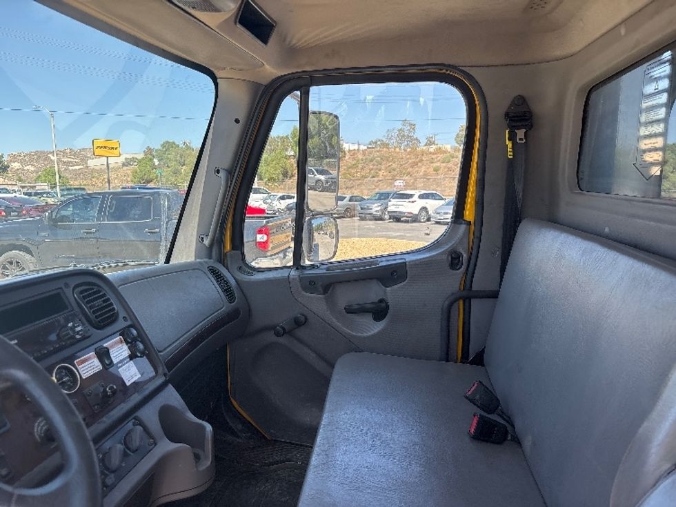 Flatbed Truck-Light and Medium Duty Trucks-Freightliner-2020-M2-Jurupa Valley-CA-141,550\n\t\tmiles-$ 51,500 - Image 19