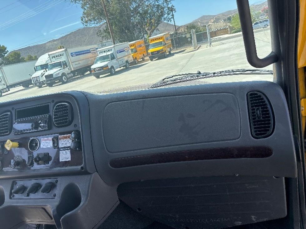 Flatbed Truck-Light and Medium Duty Trucks-Freightliner-2020-M2-Jurupa Valley-CA-141,550\n\t\tmiles-$ 51,500 - Image 21