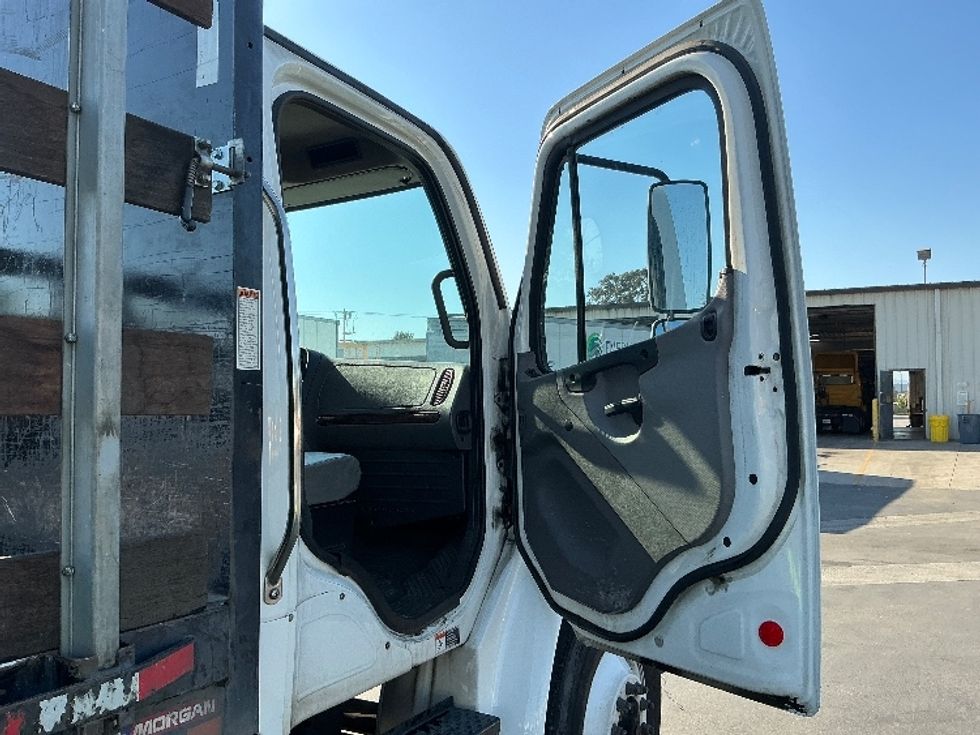 Flatbed Truck-Light and Medium Duty Trucks-Freightliner-2020-M2-Jurupa Valley-CA-178,525\n\t\tmiles-$ 55,250 - Image 20