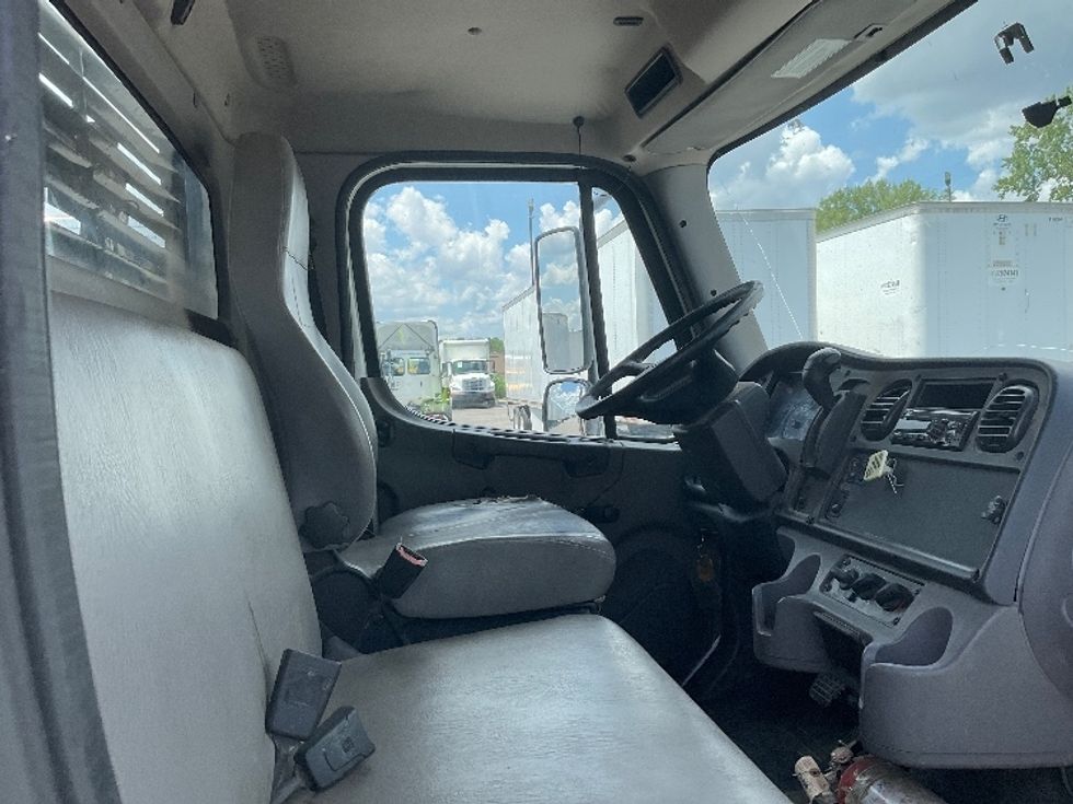 Flatbed Truck-Light and Medium Duty Trucks-Freightliner-2020-M2-Kansas City-MO-71,454\n\t\tmiles-$ 63,250 - Image 18