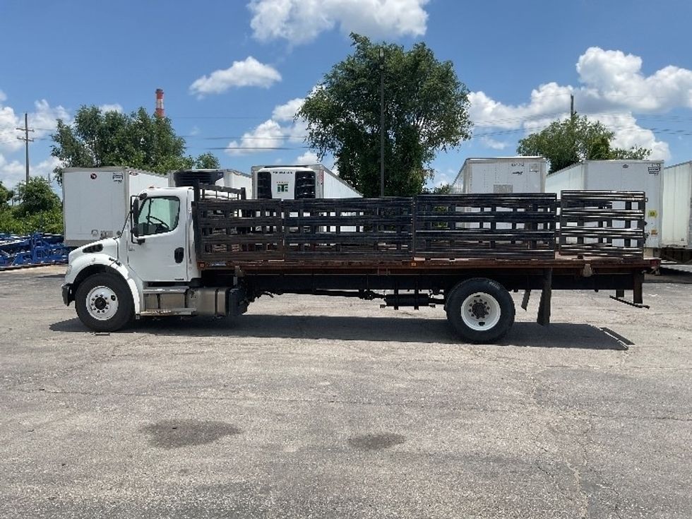 Flatbed Truck-Light and Medium Duty Trucks-Freightliner-2020-M2-Kansas City-MO-71,454\n\t\tmiles-$ 63,250 - Image 4