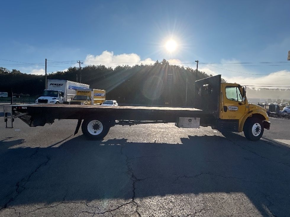 Flatbed Truck-Light and Medium Duty Trucks-Freightliner-2020-M2-Knoxville-TN-160,237\n\t\tmiles-$ 51,750 - Image 15