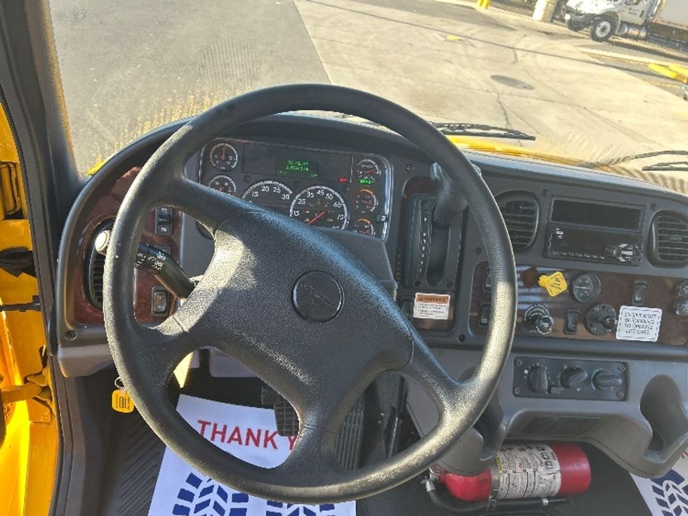 Flatbed Truck-Light and Medium Duty Trucks-Freightliner-2020-M2-Knoxville-TN-160,237\n\t\tmiles-$ 51,750 - Image 18