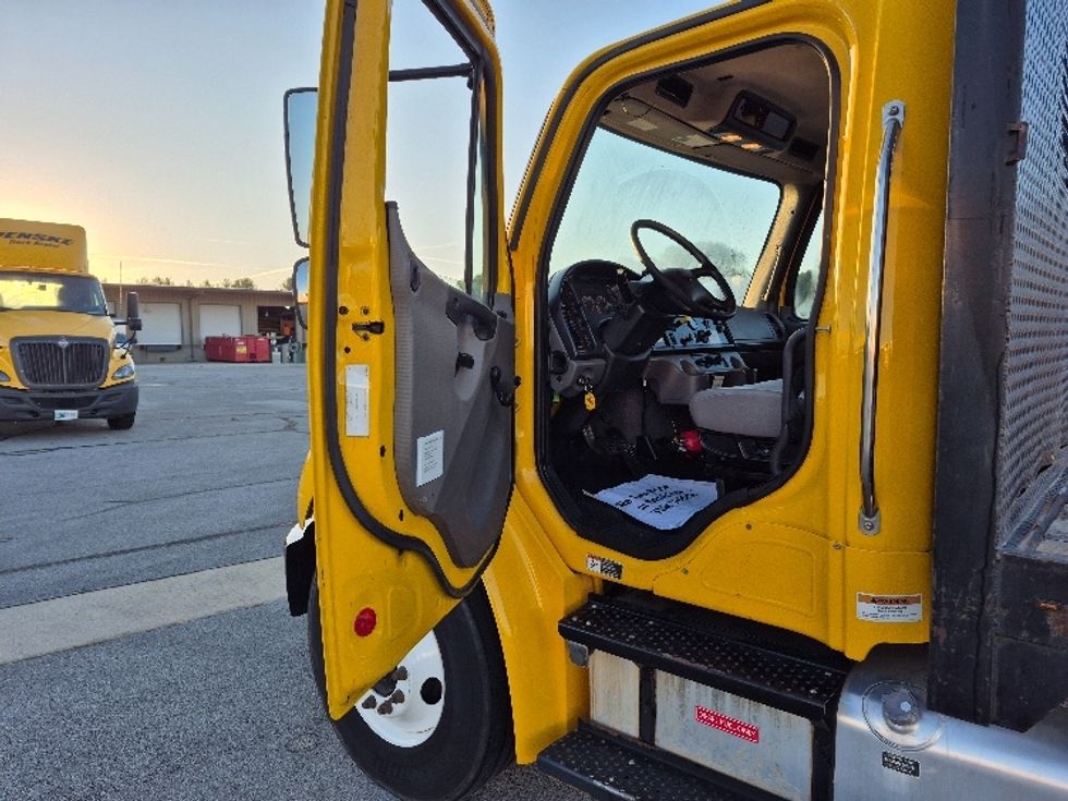 Flatbed Truck-Light and Medium Duty Trucks-Freightliner-2020-M2-Knoxville-TN-166,950\n\t\tmiles-$ 50,750 - Image 13