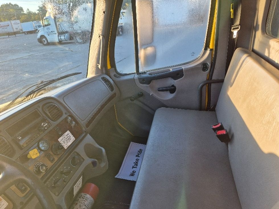 Flatbed Truck-Light and Medium Duty Trucks-Freightliner-2020-M2-Knoxville-TN-166,950\n\t\tmiles-$ 50,750 - Image 16