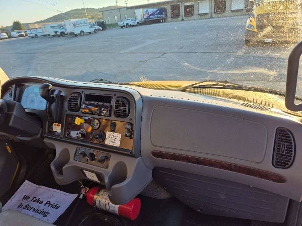 Flatbed Truck-Light and Medium Duty Trucks-Freightliner-2020-M2-Knoxville-TN-166,950\n\t\tmiles-$ 50,750 - Image 18