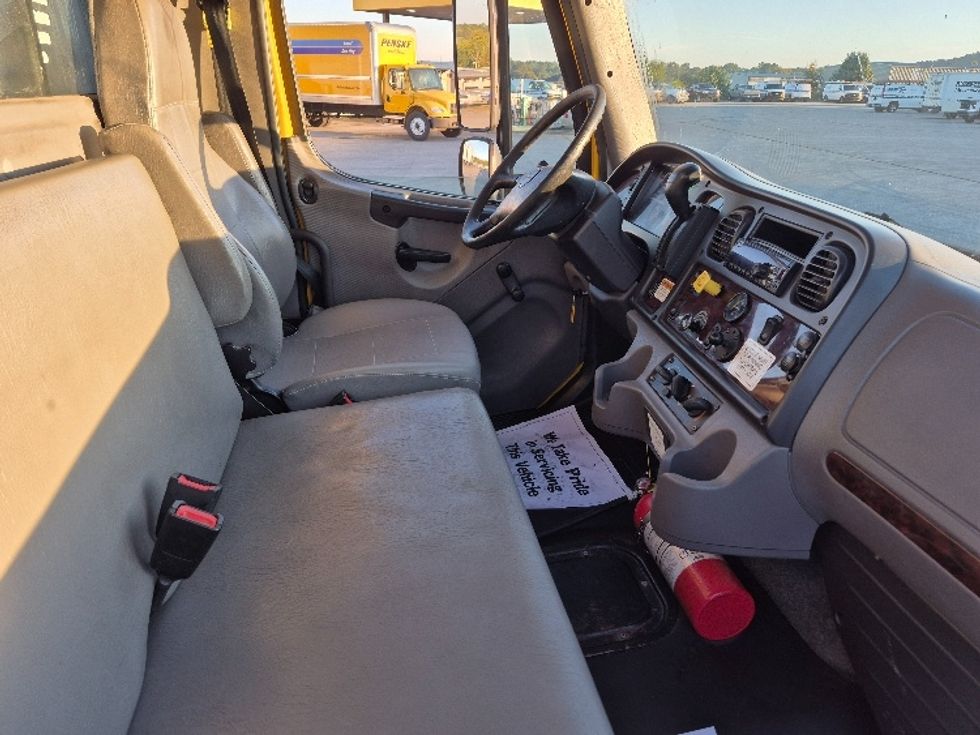 Flatbed Truck-Light and Medium Duty Trucks-Freightliner-2020-M2-Knoxville-TN-166,950\n\t\tmiles-$ 50,750 - Image 19