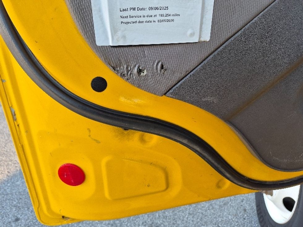 Flatbed Truck-Light and Medium Duty Trucks-Freightliner-2020-M2-Knoxville-TN-166,950\n\t\tmiles-$ 50,750 - Image 23