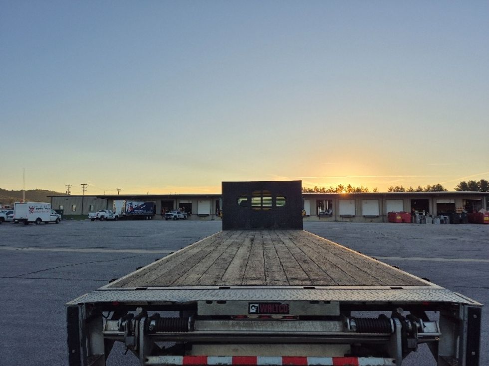 Flatbed Truck-Light and Medium Duty Trucks-Freightliner-2020-M2-Knoxville-TN-166,950\n\t\tmiles-$ 50,750 - Image 8