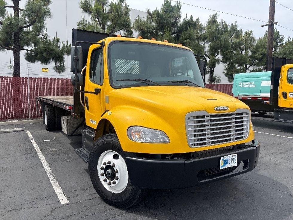 Flatbed Truck-Light and Medium Duty Trucks-Freightliner-2020-M2-La Mirada-CA-61,877\n\t\tmiles-$ 22,500 - Image 1