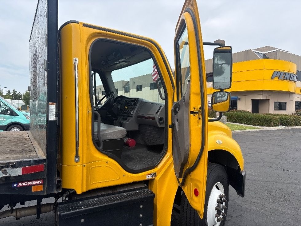 Flatbed Truck-Light and Medium Duty Trucks-Freightliner-2020-M2-La Mirada-CA-61,877\n\t\tmiles-$ 22,500 - Image 20