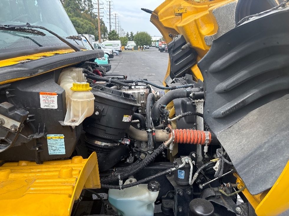 Flatbed Truck-Light and Medium Duty Trucks-Freightliner-2020-M2-La Mirada-CA-61,877\n\t\tmiles-$ 22,500 - Image 23
