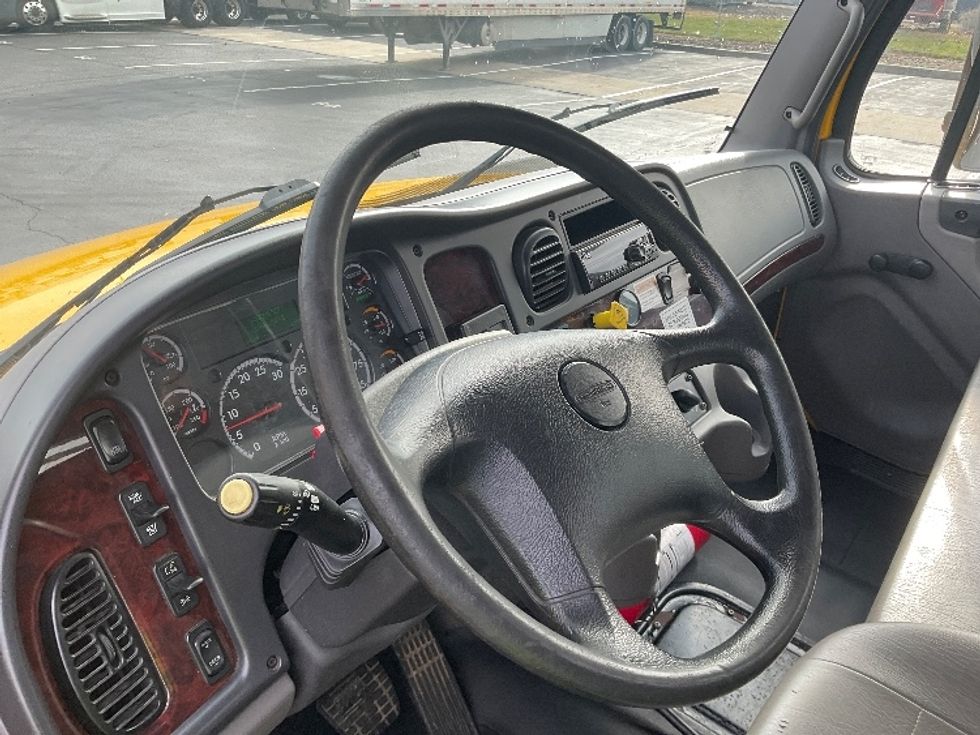 Flatbed Truck-Light and Medium Duty Trucks-Freightliner-2020-M2-Lancaster-PA-158,534\n\t\tmiles-$ 41,500 - Image 17