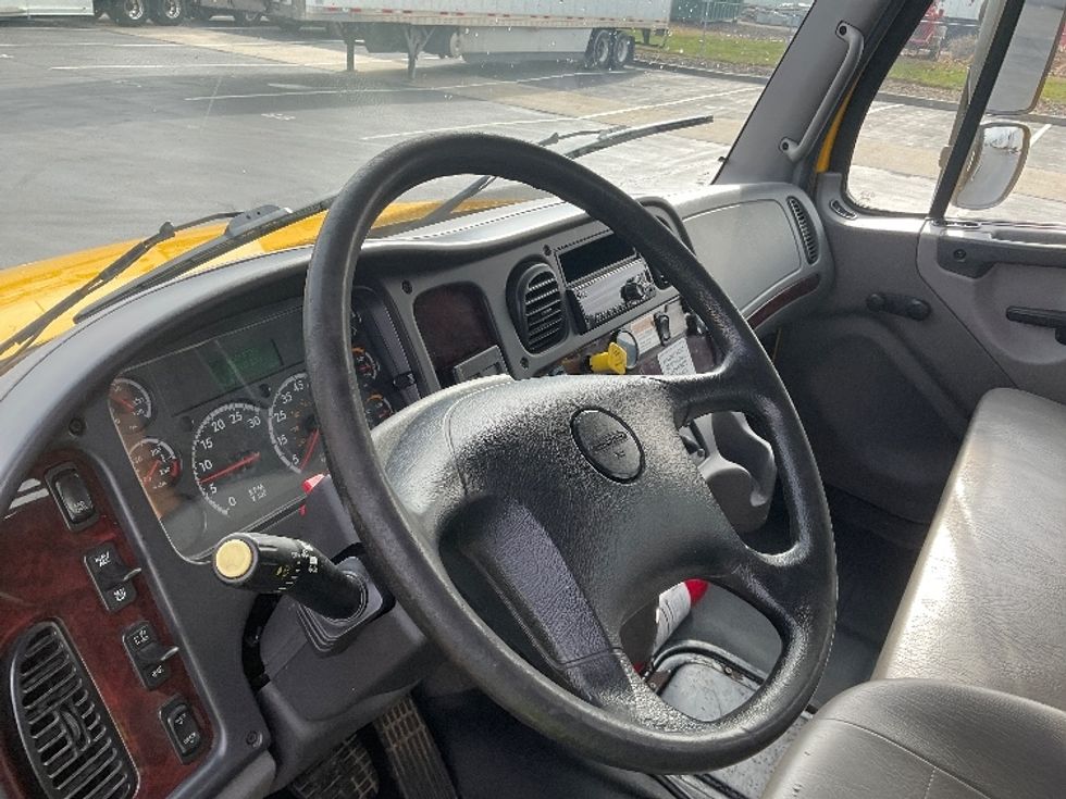 Flatbed Truck-Light and Medium Duty Trucks-Freightliner-2020-M2-Lancaster-PA-158,534\n\t\tmiles-$ 41,500 - Image 18