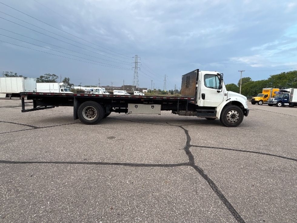 Flatbed Truck-Light and Medium Duty Trucks-Freightliner-2020-M2-Lansing-MI-111,623\n\t\tmiles-$ 58,000 - Image 11