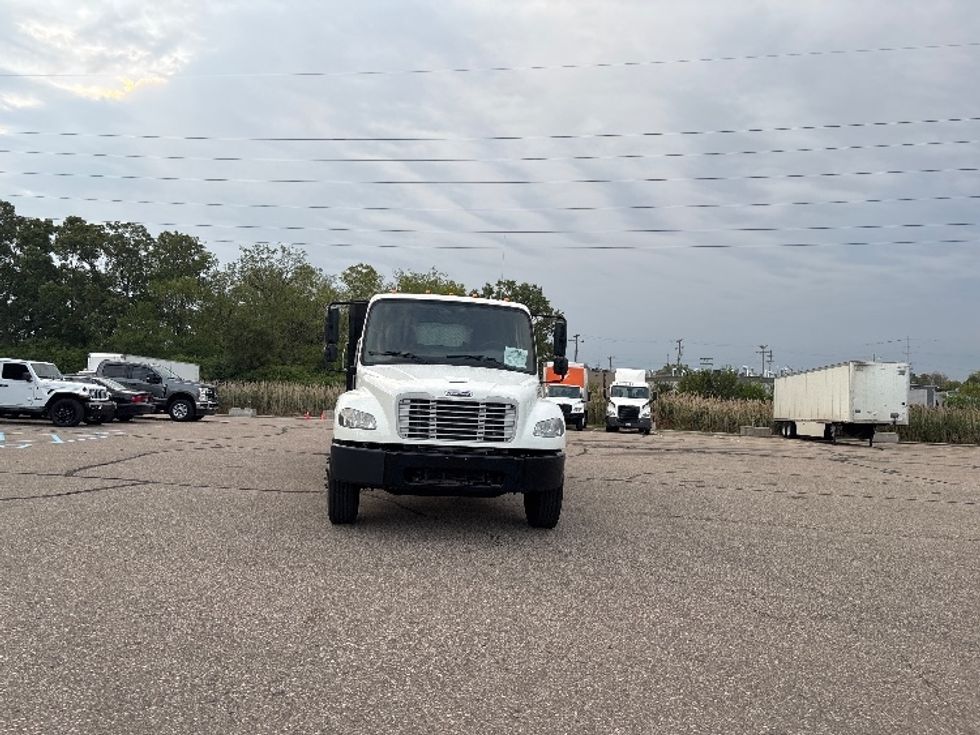 Flatbed Truck-Light and Medium Duty Trucks-Freightliner-2020-M2-Lansing-MI-111,623\n\t\tmiles-$ 58,000 - Image 2