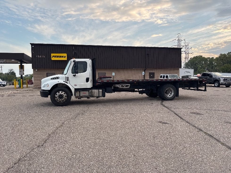 Flatbed Truck-Light and Medium Duty Trucks-Freightliner-2020-M2-Lansing-MI-111,623\n\t\tmiles-$ 58,000 - Image 4
