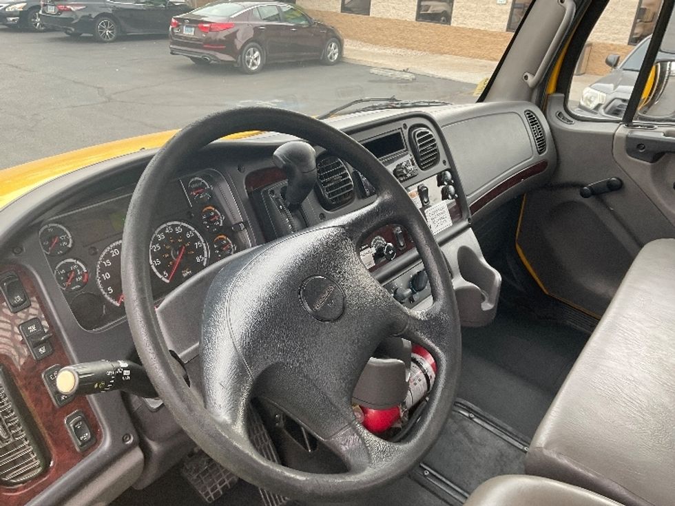 Flatbed Truck-Light and Medium Duty Trucks-Freightliner-2020-M2-Las Vegas-NV-109,526\n\t\tmiles-$ 55,000 - Image 15