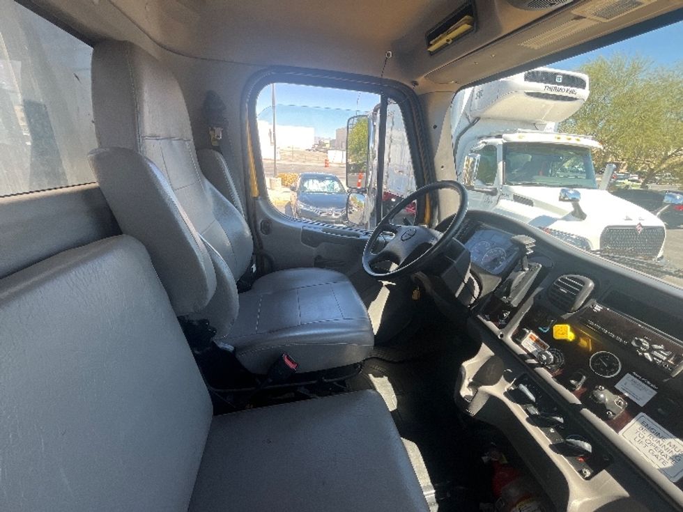 Flatbed Truck-Light and Medium Duty Trucks-Freightliner-2020-M2-Las Vegas-NV-99,937\n\t\tmiles-$ 61,750 - Image 21