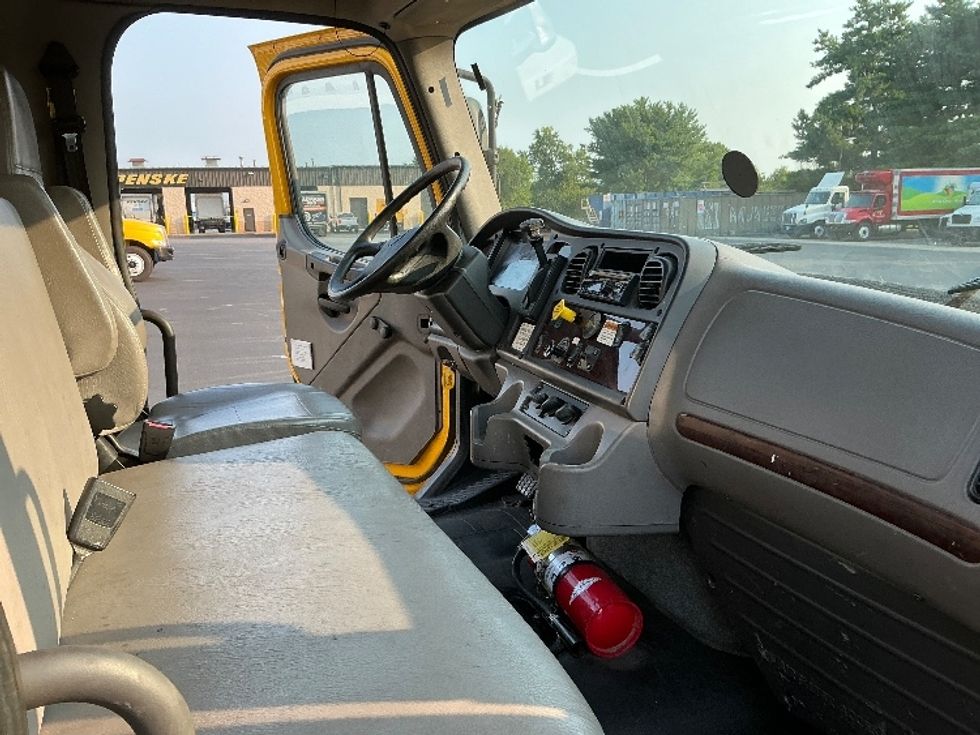 Flatbed Truck-Light and Medium Duty Trucks-Freightliner-2020-M2-Lexington-KY-120,964\n\t\tmiles-$ 54,500 - Image 19