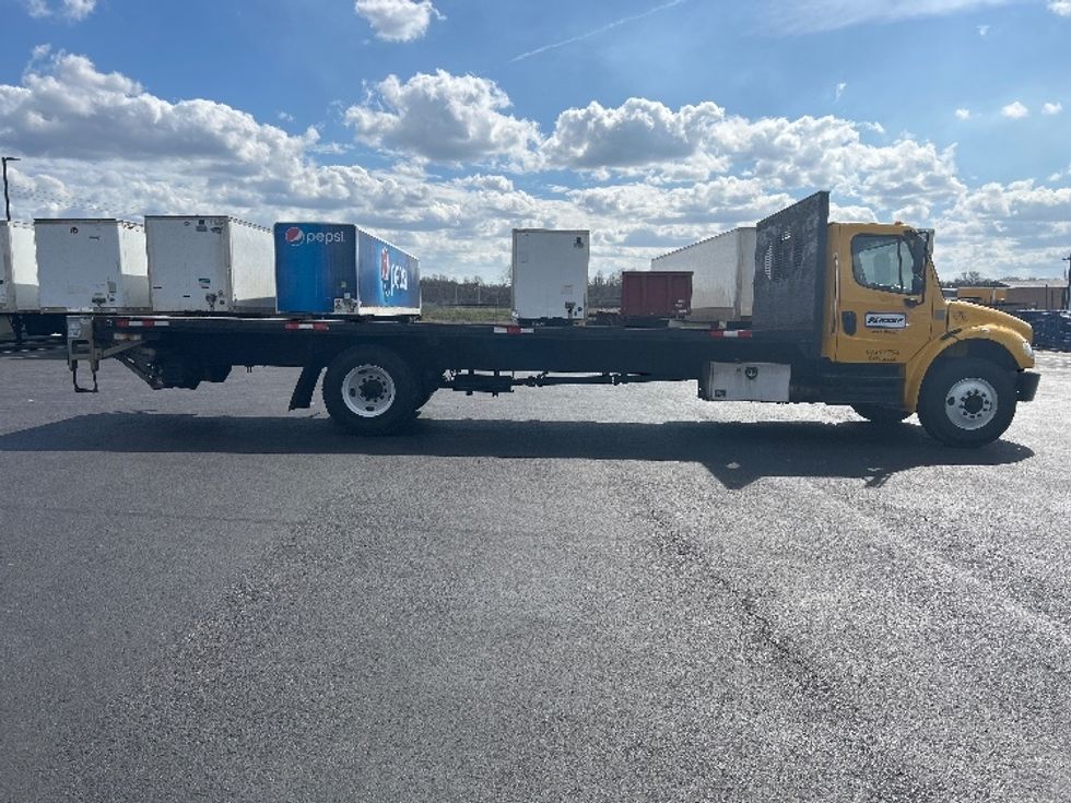 Flatbed Truck-Light and Medium Duty Trucks-Freightliner-2020-M2-Madison-AL-125,066\n\t\tmiles-$ 51,500 - Image 15