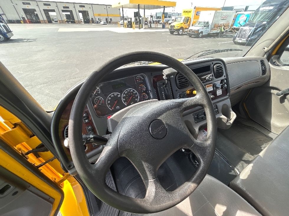 Flatbed Truck-Light and Medium Duty Trucks-Freightliner-2020-M2-Madison-AL-125,066\n\t\tmiles-$ 51,500 - Image 17