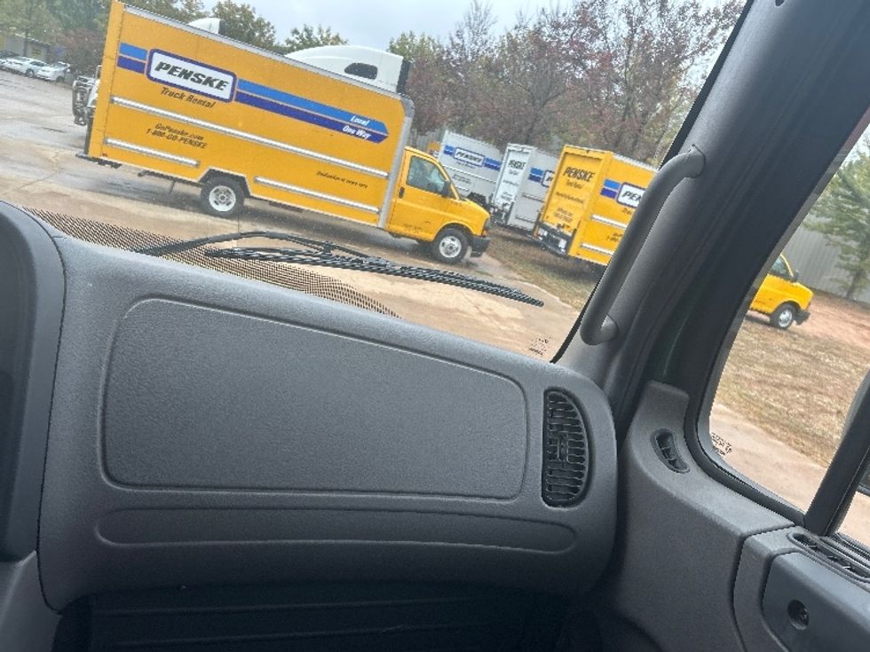 Flatbed Truck-Light and Medium Duty Trucks-Freightliner-2020-M2-Mcdonough-GA-160,674\n\t\tmiles-$ 68,000 - Image 19