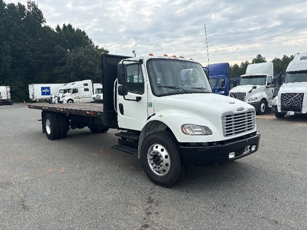 Flatbed Truck-Light and Medium Duty Trucks-Freightliner-2020-M2-Mebane-NC-312,435\n\t\tmiles-$ 22,750 - Image 1