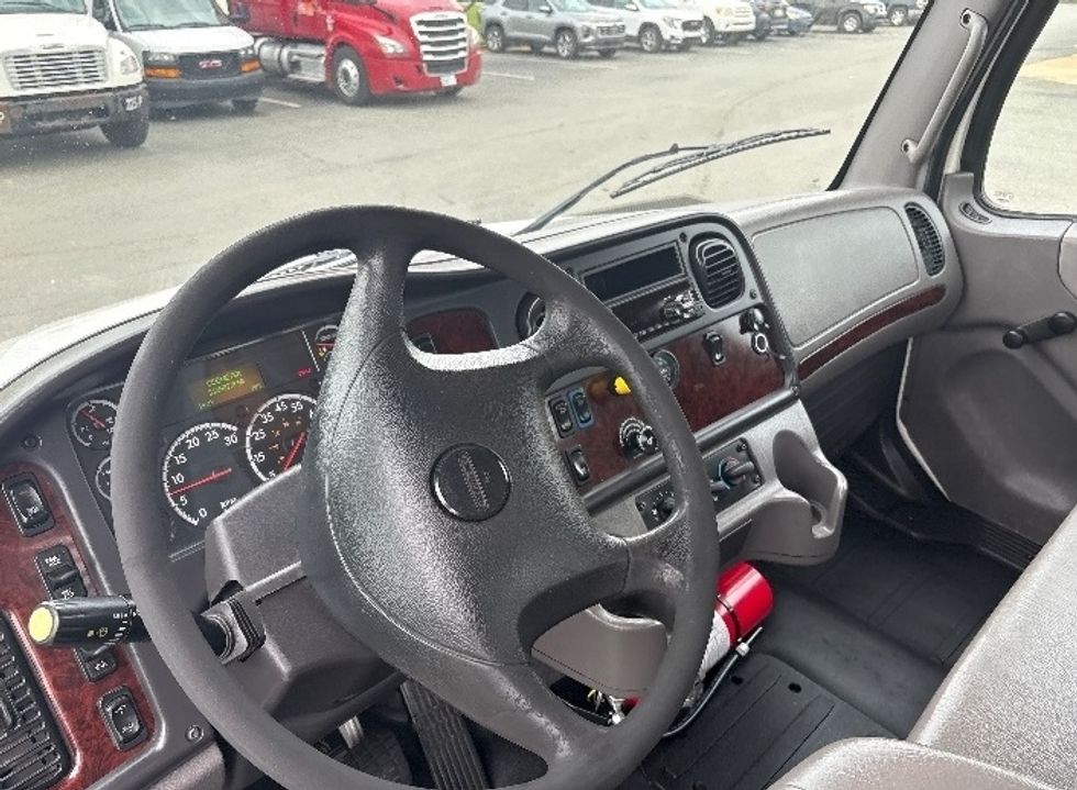 Flatbed Truck-Light and Medium Duty Trucks-Freightliner-2020-M2-Mebane-NC-312,435\n\t\tmiles-$ 22,750 - Image 13