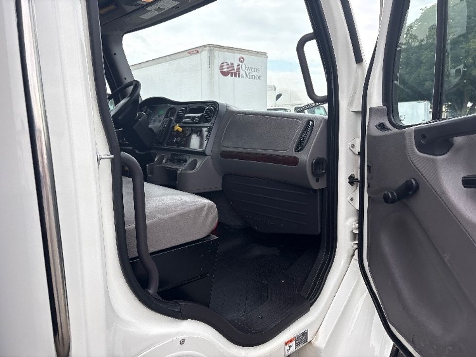 Flatbed Truck-Light and Medium Duty Trucks-Freightliner-2020-M2-Mebane-NC-312,435\n\t\tmiles-$ 22,750 - Image 16