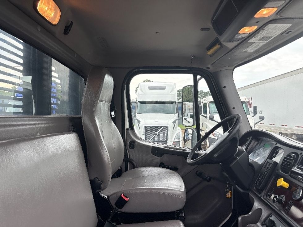 Flatbed Truck-Light and Medium Duty Trucks-Freightliner-2020-M2-Mebane-NC-312,435\n\t\tmiles-$ 22,750 - Image 18