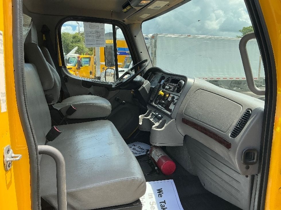 Flatbed Truck-Light and Medium Duty Trucks-Freightliner-2020-M2-Medley-FL-126,003\n\t\tmiles-$ 49,500 - Image 16