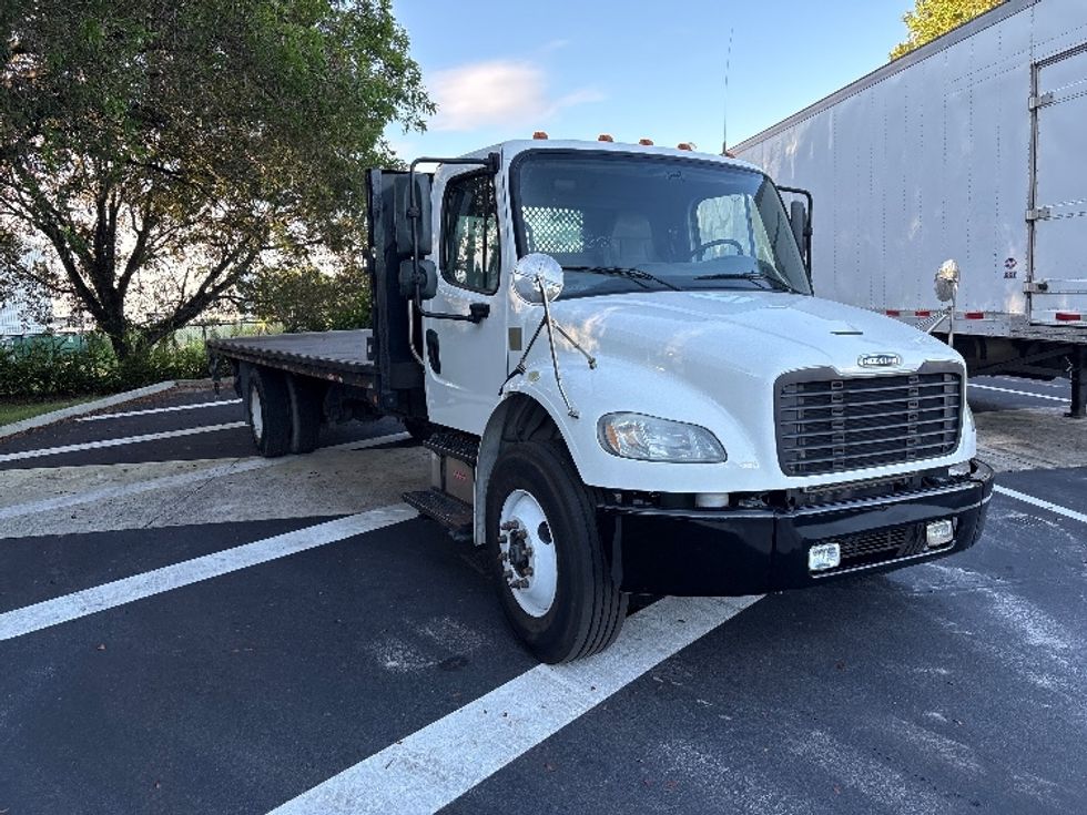Flatbed Truck-Light and Medium Duty Trucks-Freightliner-2020-M2-Medley-FL-127,992\n\t\tmiles-$ 64,000 - Image 1