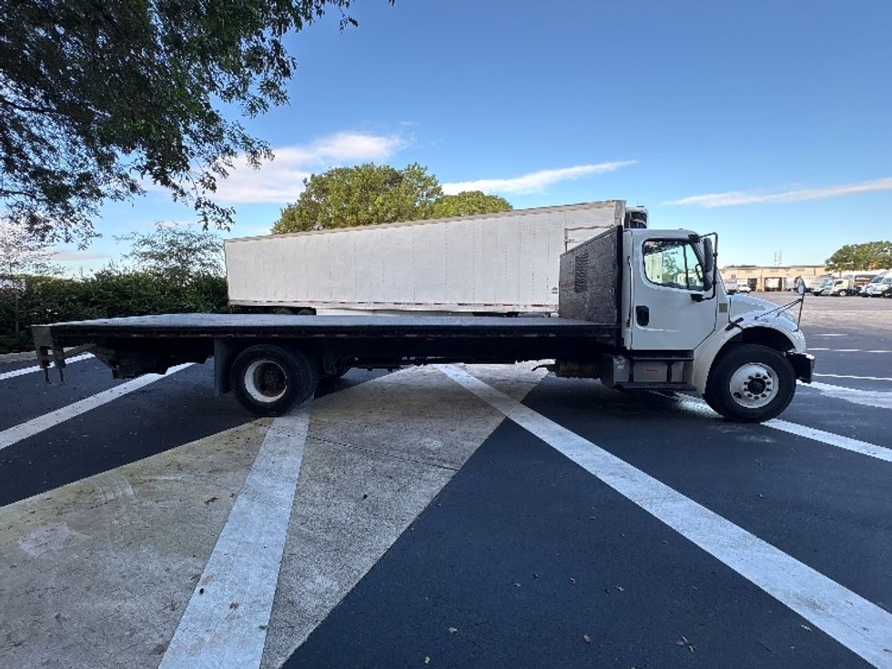 Flatbed Truck-Light and Medium Duty Trucks-Freightliner-2020-M2-Medley-FL-127,992\n\t\tmiles-$ 64,000 - Image 13