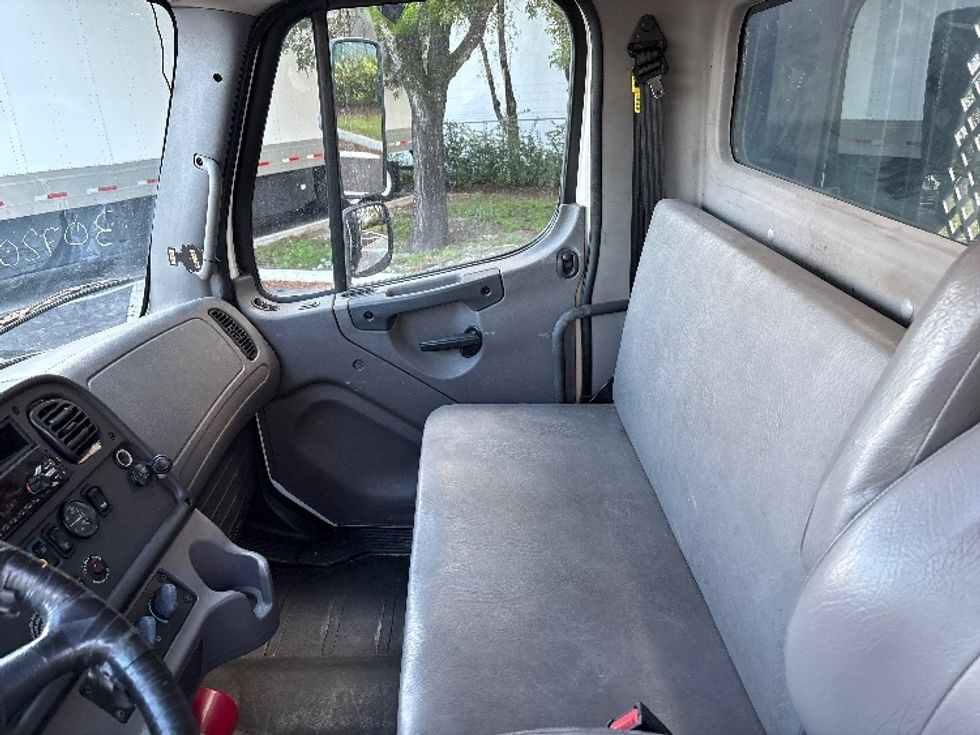 Flatbed Truck-Light and Medium Duty Trucks-Freightliner-2020-M2-Medley-FL-127,992\n\t\tmiles-$ 64,000 - Image 16