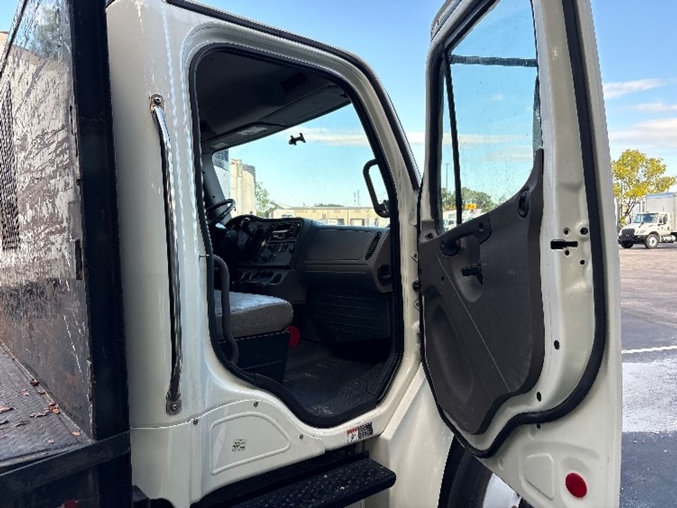 Flatbed Truck-Light and Medium Duty Trucks-Freightliner-2020-M2-Medley-FL-127,992\n\t\tmiles-$ 64,000 - Image 17