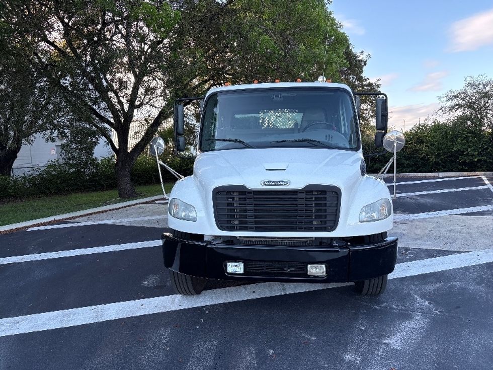 Flatbed Truck-Light and Medium Duty Trucks-Freightliner-2020-M2-Medley-FL-127,992\n\t\tmiles-$ 64,000 - Image 2